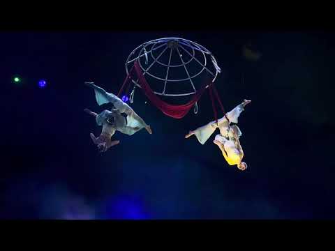 Tiết Mục Xiếc Đu Nón Của 4 Cô Gái Việt Nam Tại Liên Hoan Xiếc Quốc Tế Tổ Chức Tại Moskva Nga