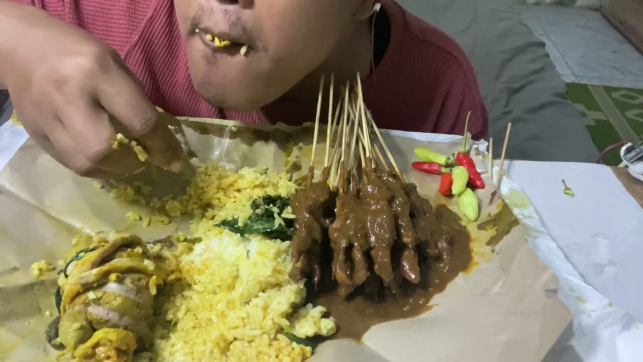 ASMR MUKBANG | NASI PADANG SATE AYAM DENGAN CABE RAWIT *ASANGAT PEDAS*