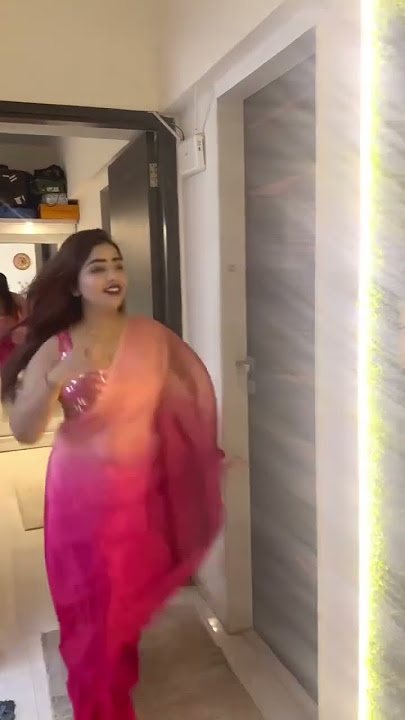 Aayushi Jaiswal Looking hot in saree