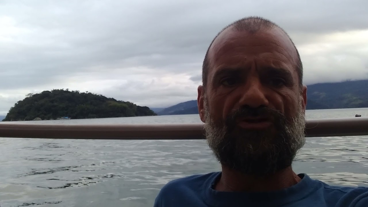 ⁣Vou Construir um Flutuante Feito de Material Reciclado para Morar - Vida Alternativa - Vida a Bordo