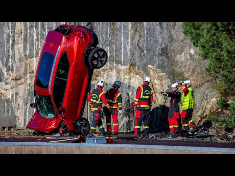 Extreme Crash Test – Brand New Volvo Cars drops from 98 FEET / 30 METERS