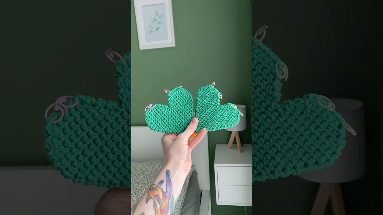 Crochet heart bag 💚 #crochet #crochetheart