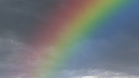 Photoshop Tutorial: How to Make a Realistic RAINBOW