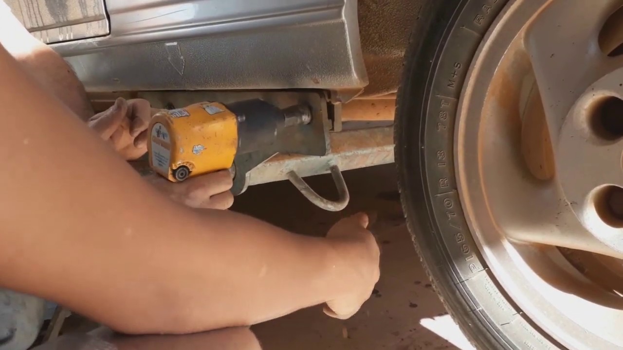 Lanternagem: alinhando o monobloco Fiat Uno Mille