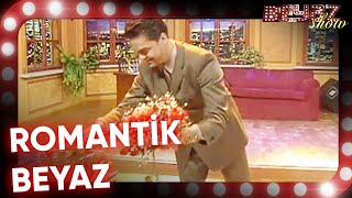 Sinan Özen Kulakların Pasını Siliyor Beyaz Show
