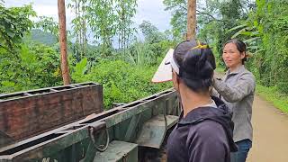 Agricultural truck and wood transport skills of the girl #agricultural#truck#woodtruck