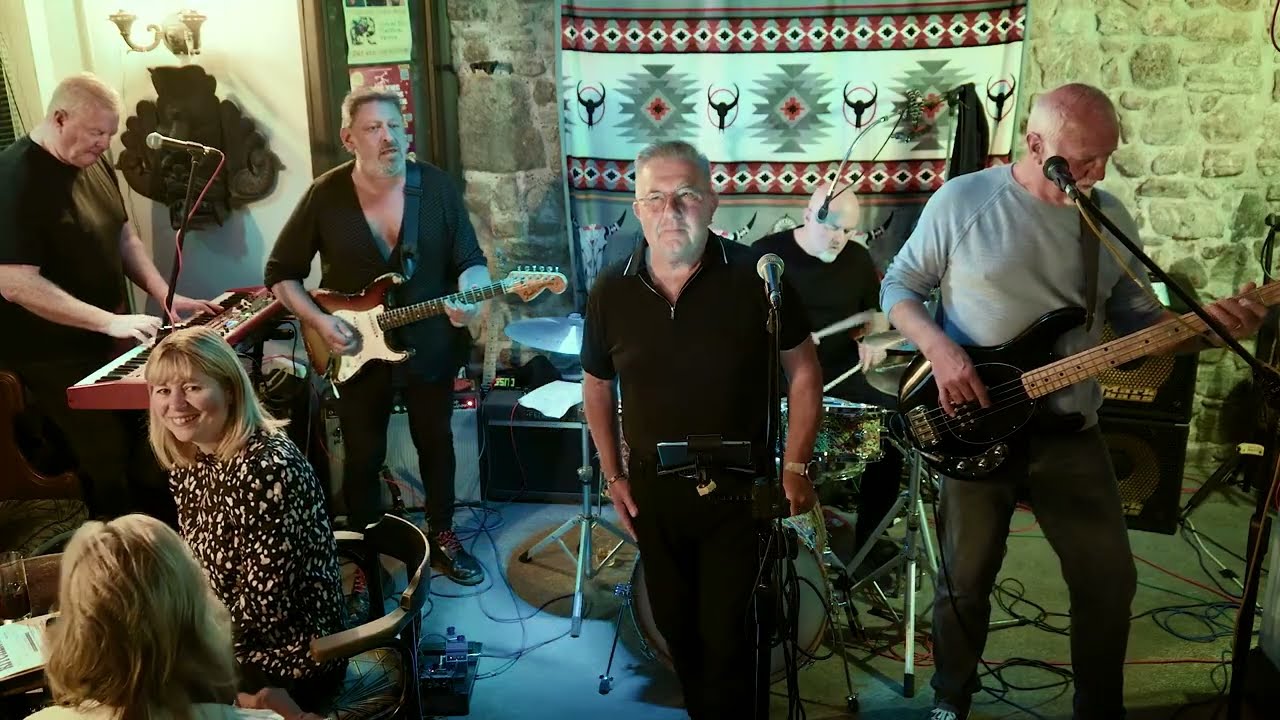 The Platform Posse cover 'Ain't No Love In The Heart  Of The City' by Bobby Bland