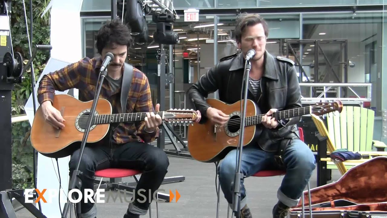 Butch Walker performs Closest Thing To You I'm Gonna Find at