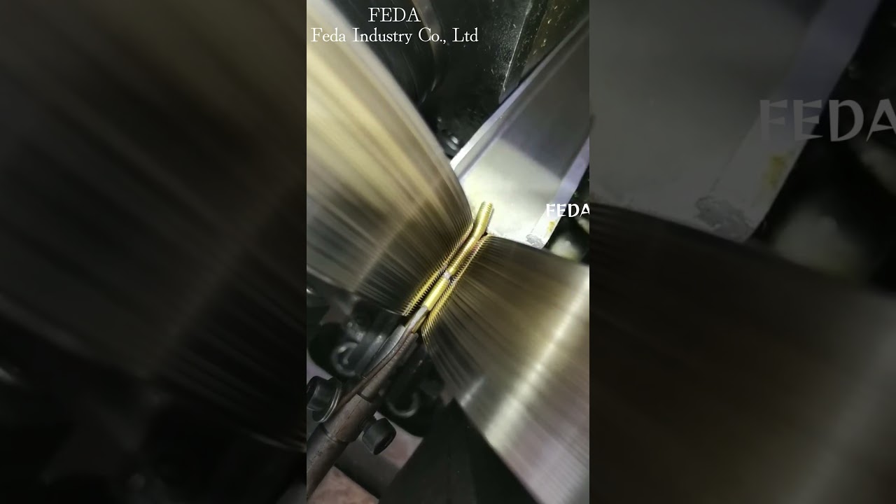 FD-12T thread rolling machine processes the external thread of screws.