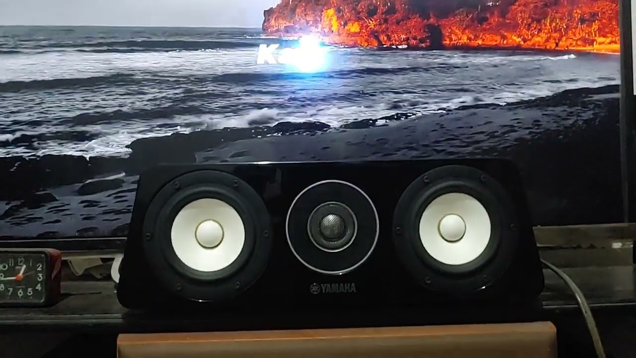 Test Center Channel Speaker Yamaha NS-C500 - YouTube