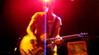The Cribs - Ignore The Ignorant [Live NYC 11/13/09] [High Quality!]