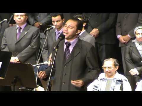 جميل وأسمر إسلام تاج مكتبة الإسكندرية 11 8 2012 