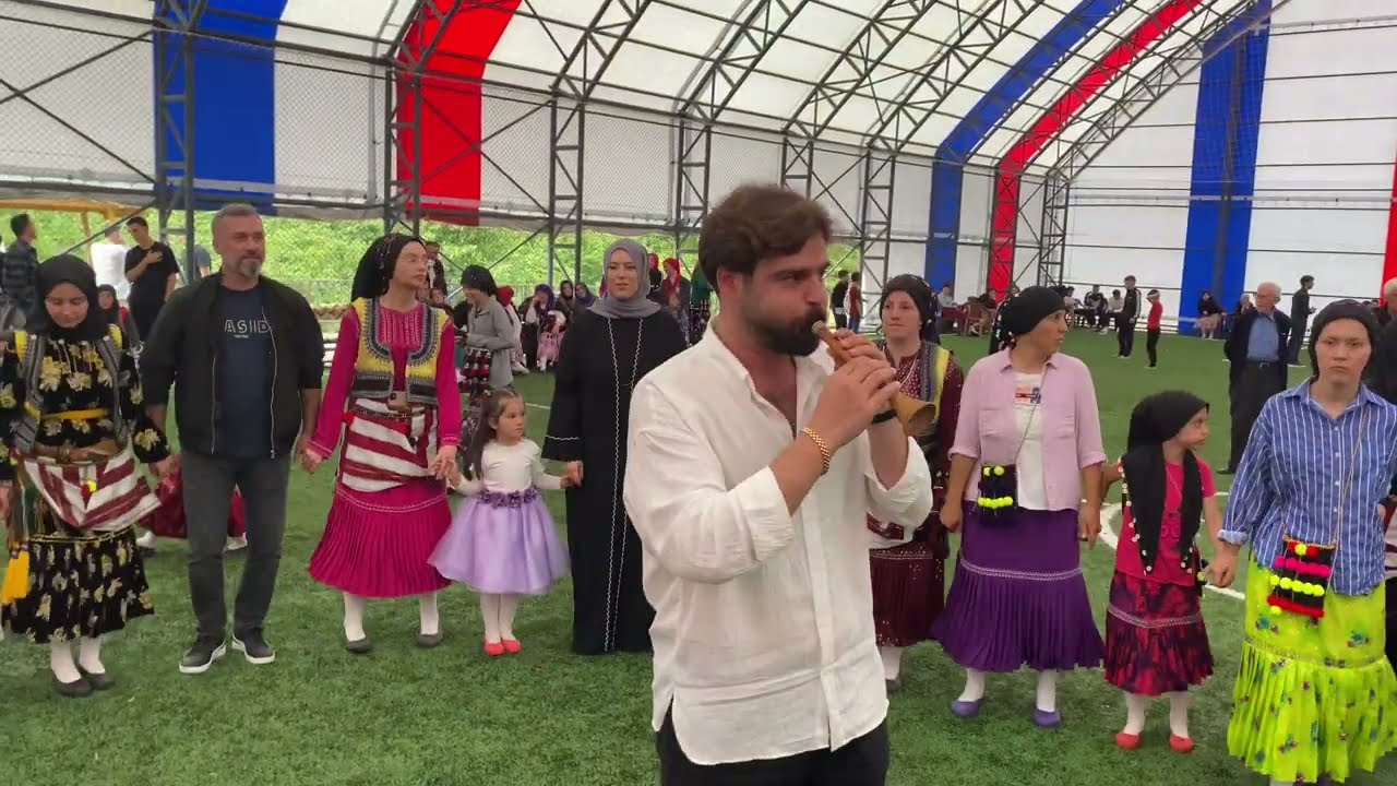 Trabzon ￼ Şalpazarı geyikli davul zurna horon Eser Meydan Tolga Şamlı #horon #davulzurna #düğün