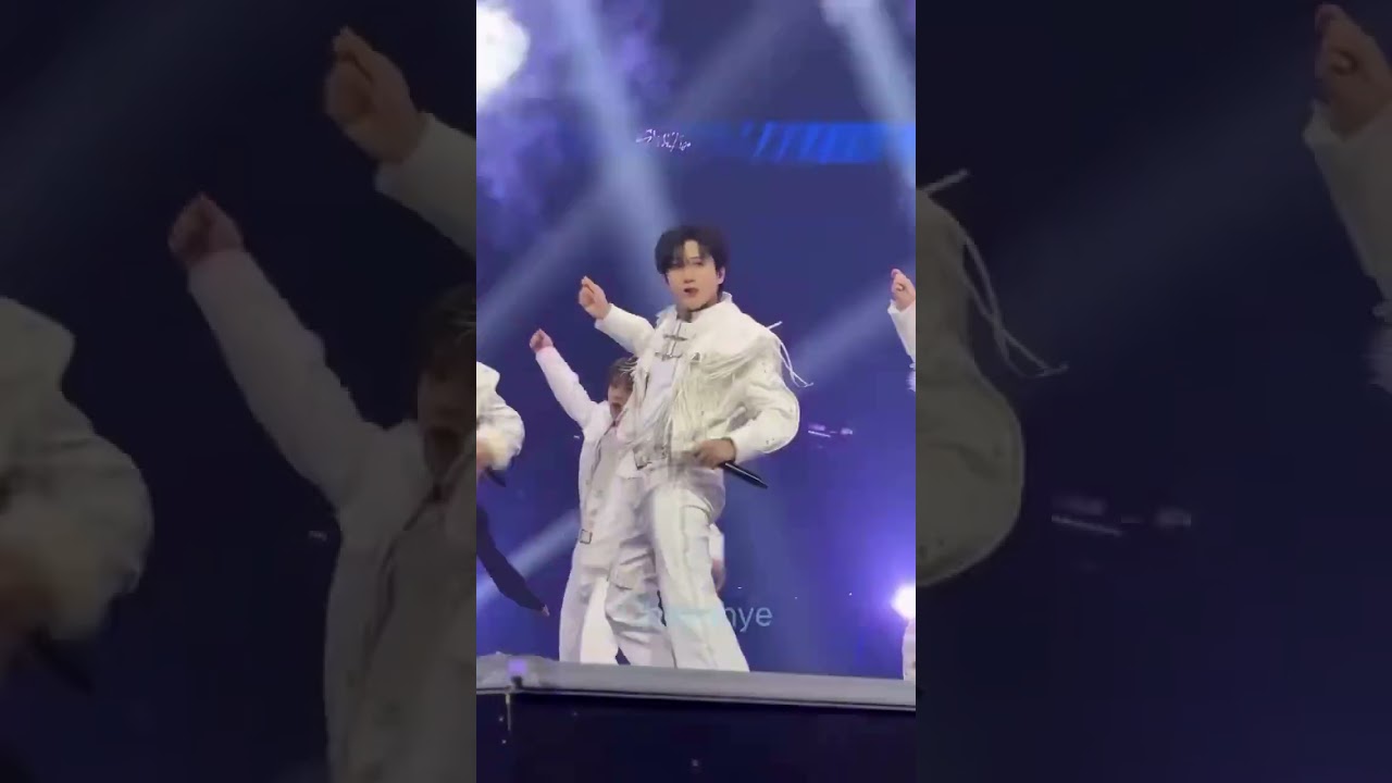 Have you voted for the GOLDEN DISC for Stray Kids? There's only a short time left. 