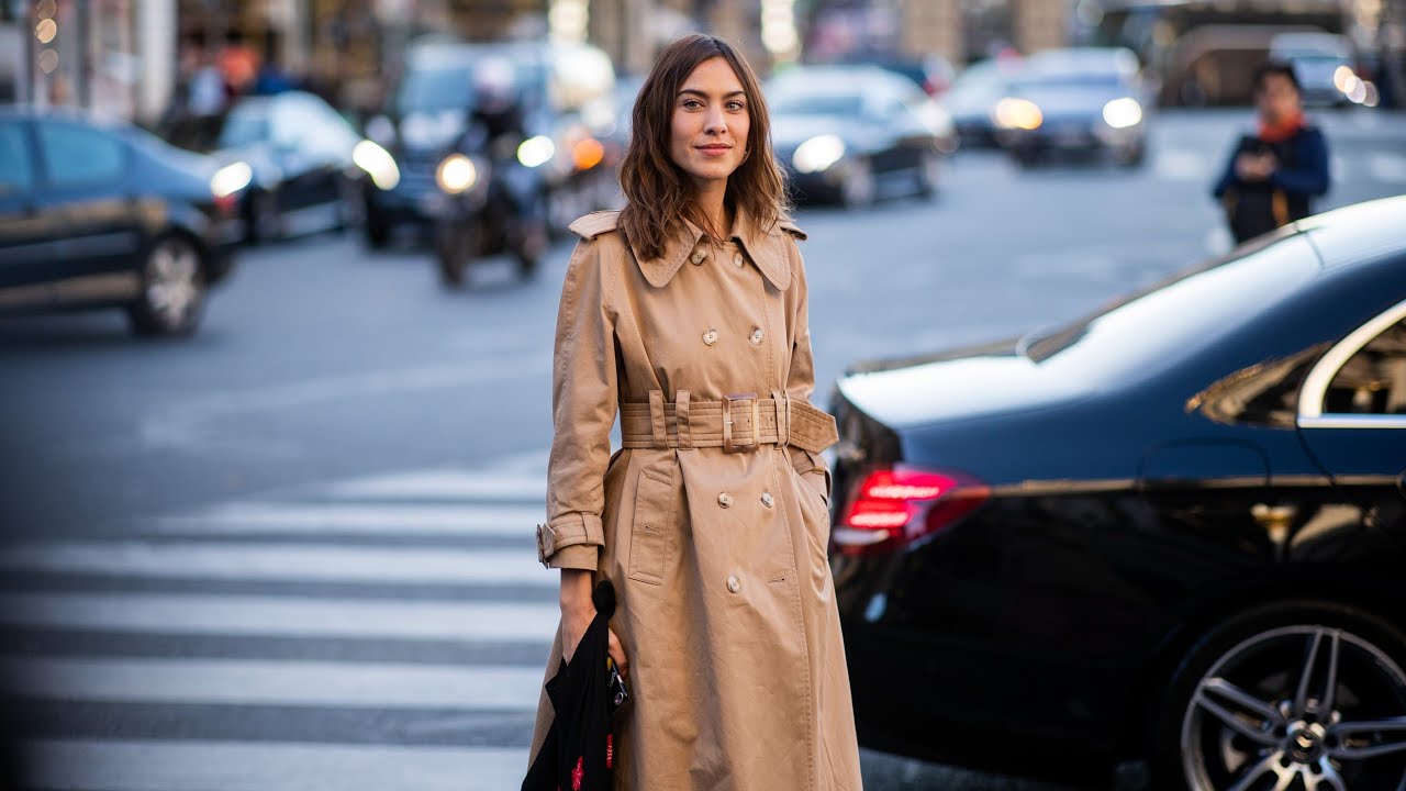 Which Classic Burberry Trench Coat Is The Best? - The Mom Edit