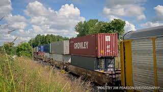 CSX I025 heads south at Mortons Gap, Ky,