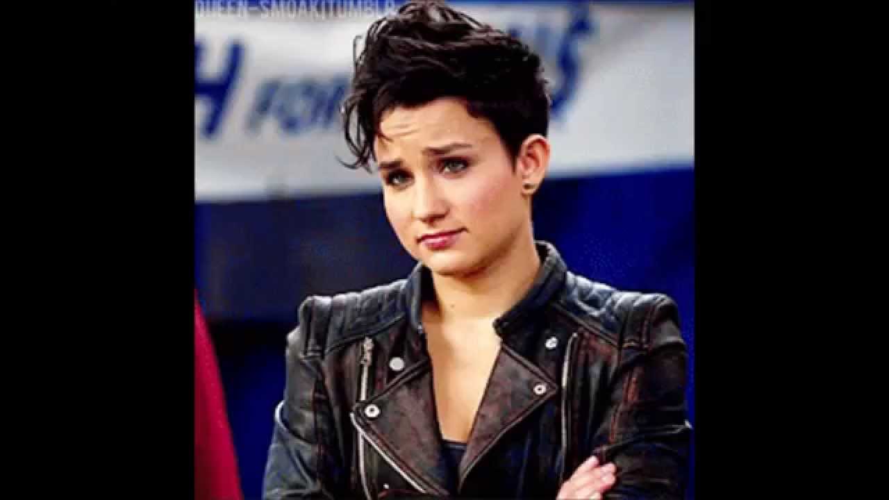 Bex Taylor-Klaus is FABULOUS GUYS! 