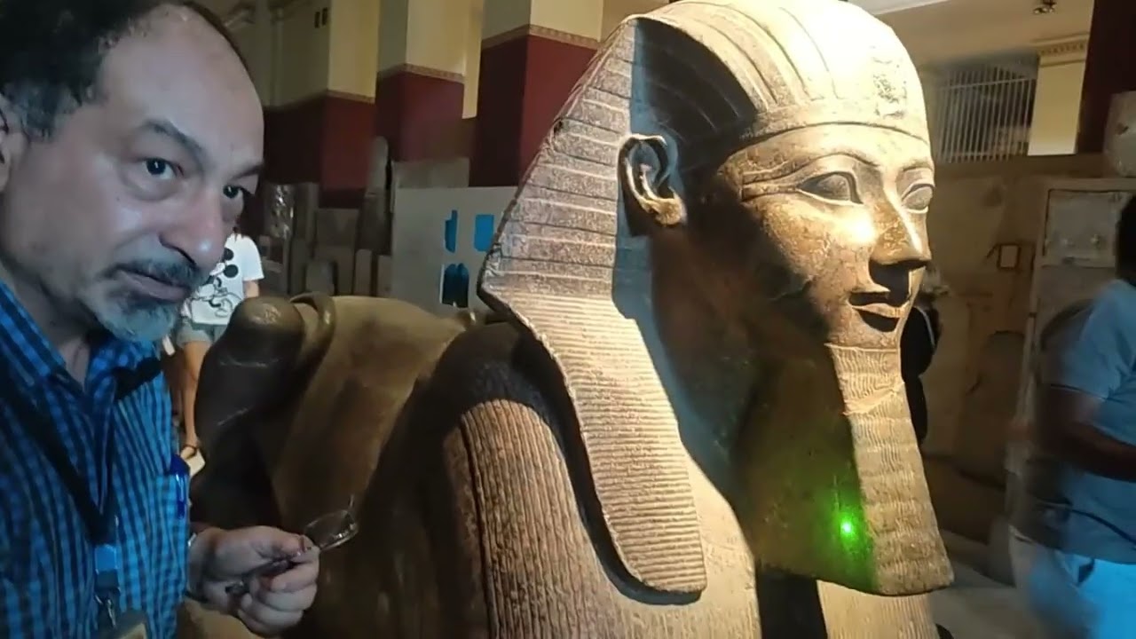 مقتطف من الزيارة الميدانية للمتحف المصري بالتحرير باللغة العبرية لدراسي اللغة العبرية