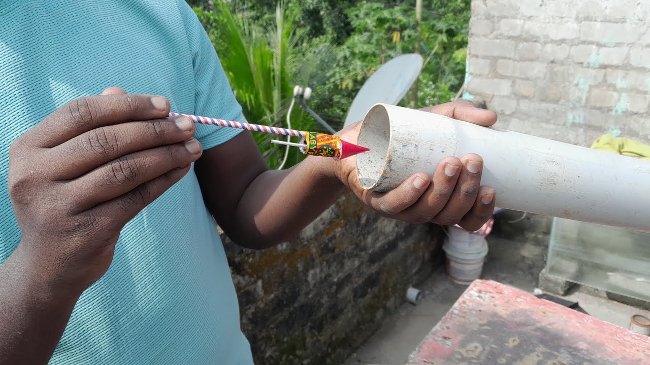 Pvc Pipe Rocket Engine Rocket into the pvc pipes. - YouTube
