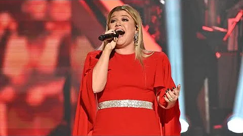 Kelly Clarkson singing Fancy in tribute to Reba McEntire at 41st Kennedy Center Honors (Audio Only)