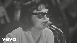 Video thumbnail of "Roy Orbison - It's Over (Live 1973)"