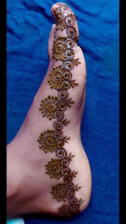 pair-ki-latest-mehndi-designs-how-to-make-mehndi-for-leg-shorts