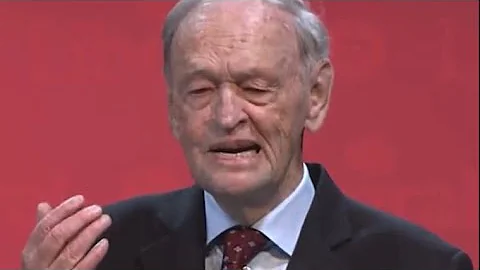 Jean Chrétien Accidentally DESTROYS the Liberal Party at the Liberal Convention - Viva Clips
