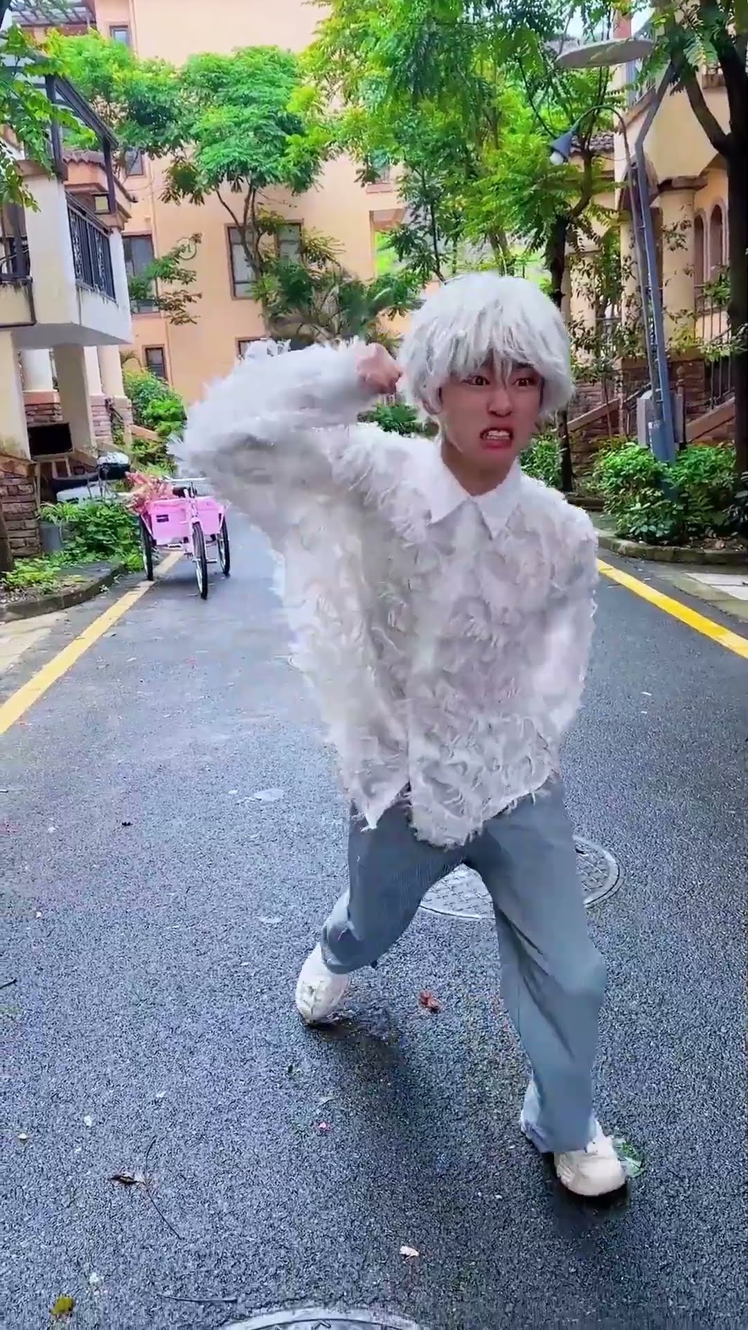 好神奇！亲一下就能复原了？#斗罗大陆 #唐舞桐与唐老六 #小舞 #唐舞桐 #唐三 #唐老六
