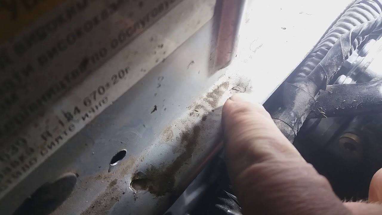 Ланос течет вода в салон со стороны пассажира
