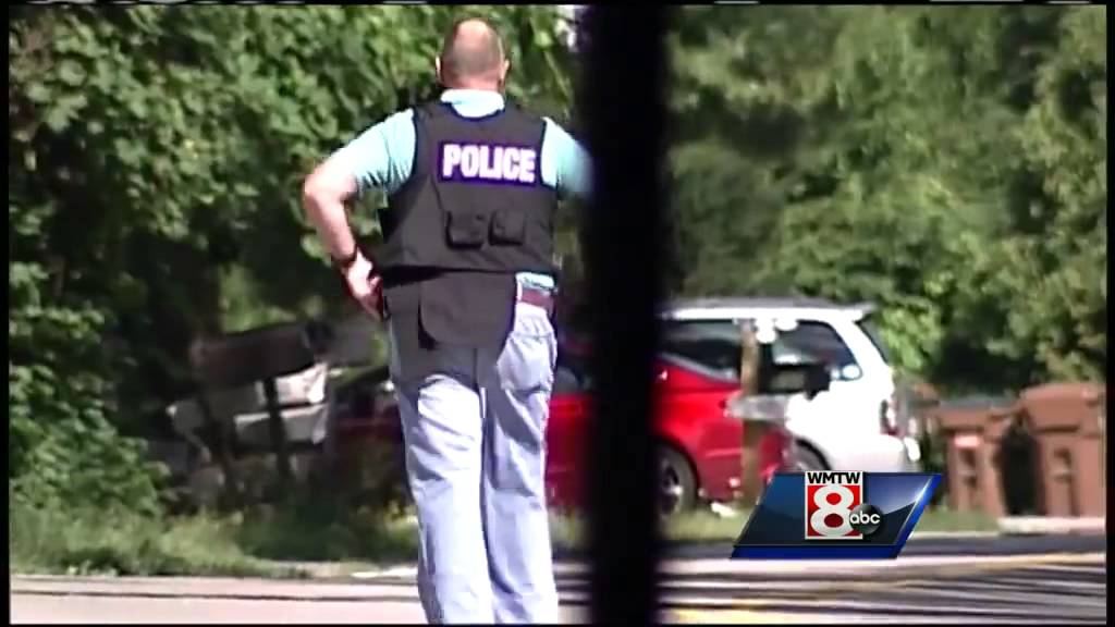 Police arrest bank robbery suspects after high speed chase - YouTube