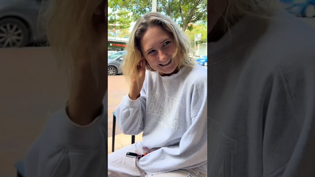 Barefoot Australian Girls