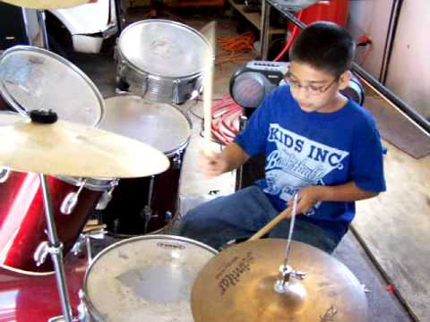 Lil David's Back Jammin To Albert Zamora