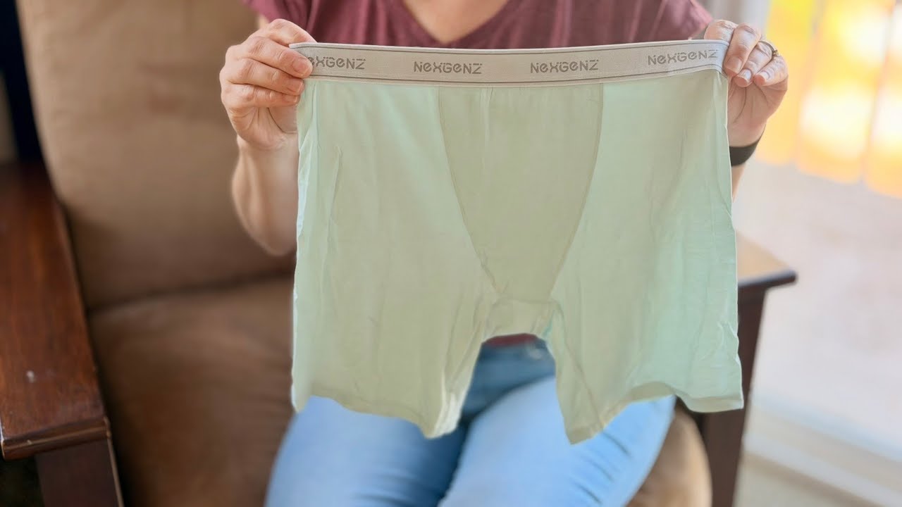 Комплект из 4 хлопковых трусиков-шортиков | Длина внутреннего шва 13,3 см, не сползают, бесшовные...