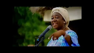 Aishatu Sogha feat Hadiza Gabon : Cheri Na !