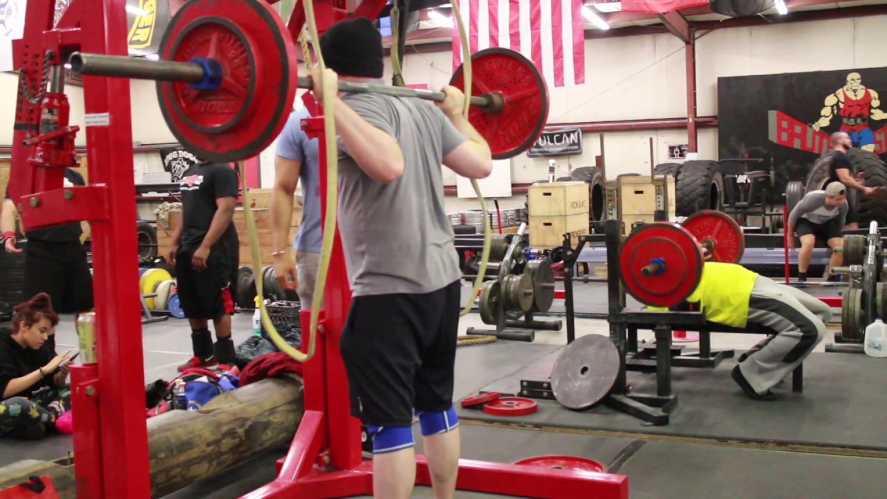 Bencher Vs  Squatter at Brute Strength Gym, Norfolk, VA
