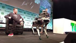 робот &quot;boston dynamics&quot; озвучка (много мата)