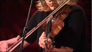 Alison Krauss and Union Station   Tiny broken heart chords