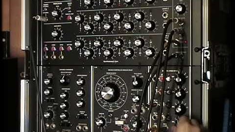 A Ratchety Racket (demo featuring M564, Q119 and MOTM-730 modules)