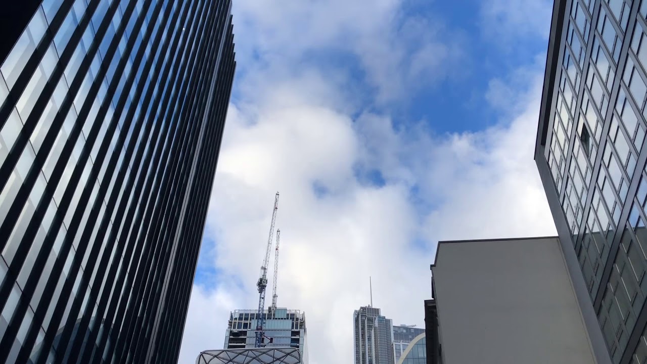【ロンドン観光】クリスマス仕様のLiverpool Street駅〜Old Spitalfields Market周辺をお散歩