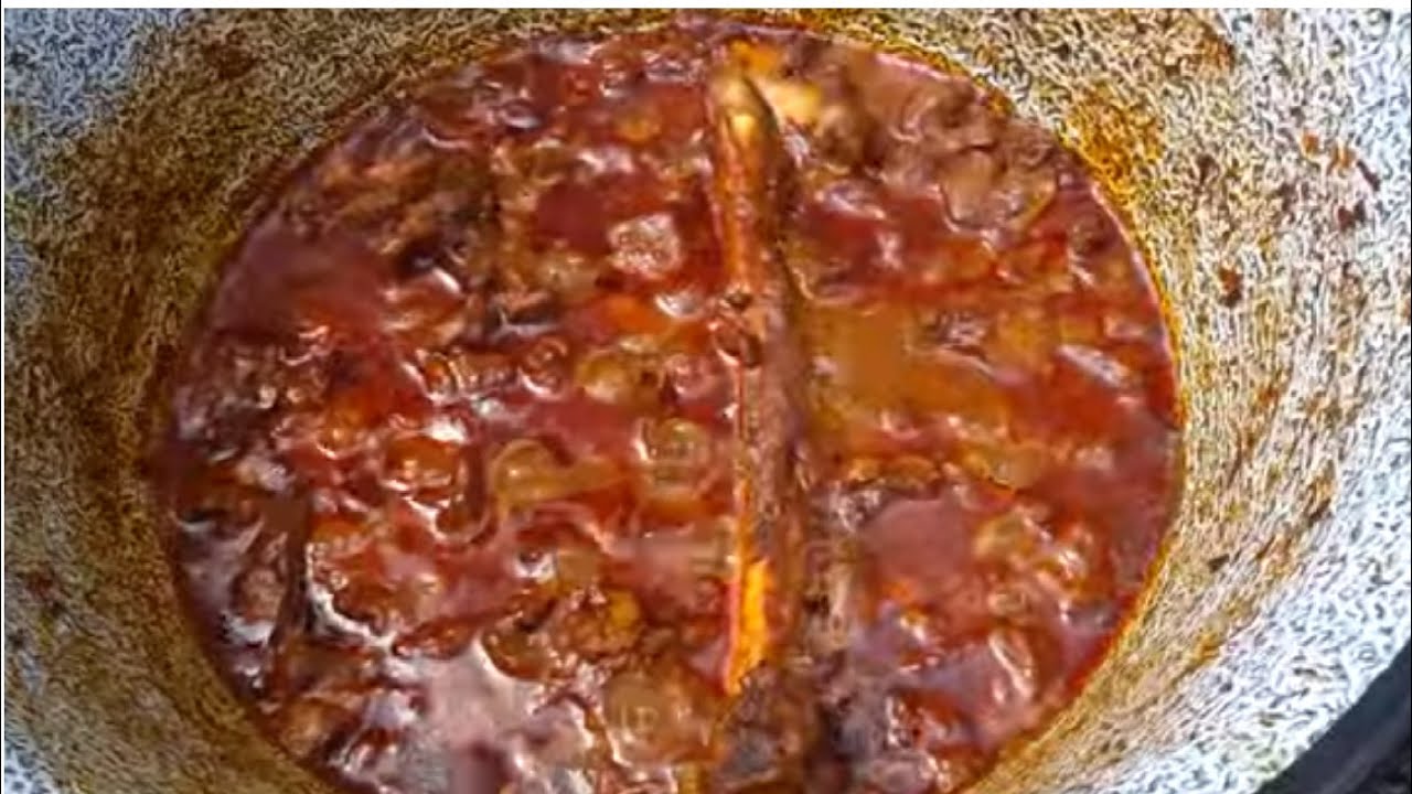 Őzpörkölt bográcsban, egy apró csalással, hogy ne kelljen mindig a fél konyhát kivinni a tűzhöz :-)