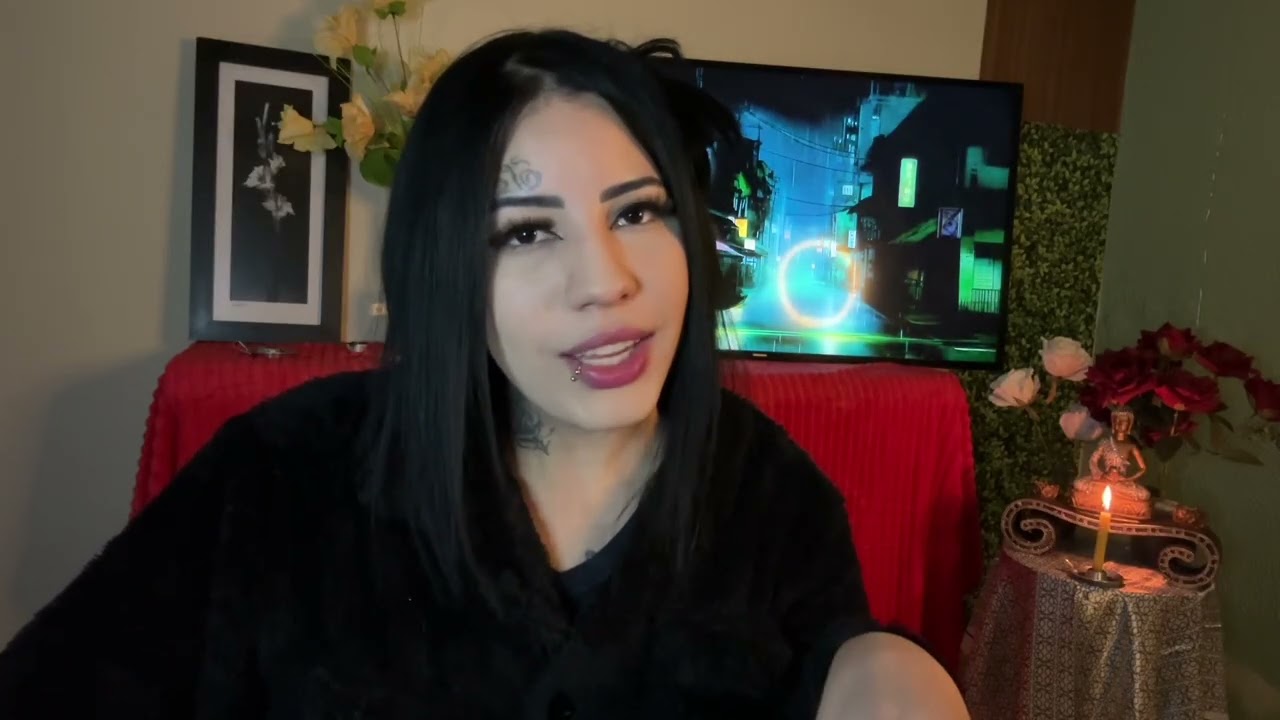 PEIXES- O QUE VOCÊ FEZ COM ESSA PESSOA? Algo mudou muito em como ela se sente…