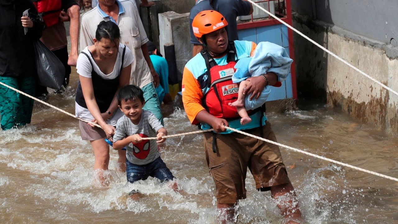 Jakarta flood death toll rises to 30