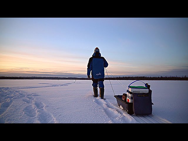 рыбалка по первому льду на жерлицу видео