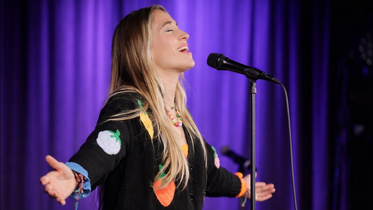 Lauren Daigle – Kept by Your Love | Powerful Worship Song 