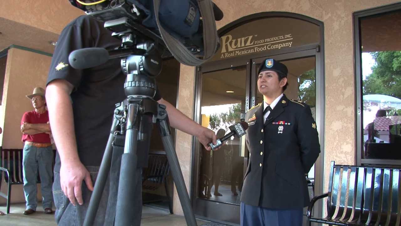 videographer wedding Soldier surprises mother at work.