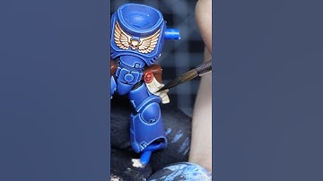 Painting a Space Marine EXACTLY like the box art (in 60 seconds)