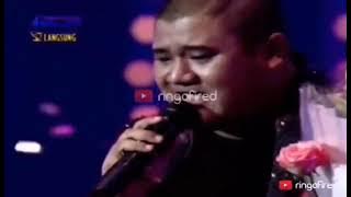 Lagu kemenangan semua untuk cinta Indonesian idol season 2 mike Mohede 