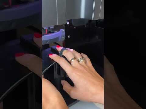 دستگاهی که همه ناخنکارا لازم دارن کاشت ناخن ناخن ناخنکار لاک    تکنیک