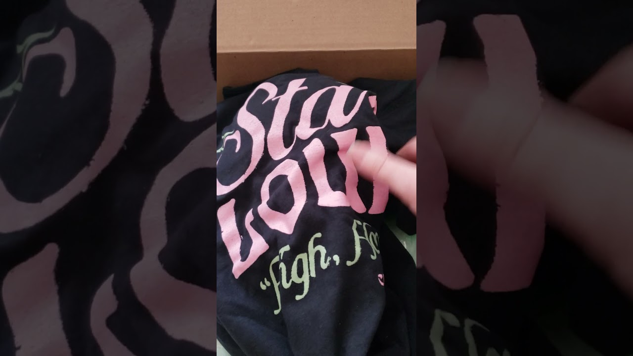 Unboxing Star Lounge mystery boxes 
