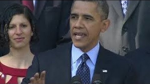 Woman Faints While President Obama Gives Remarks About Healthcare Website Issues